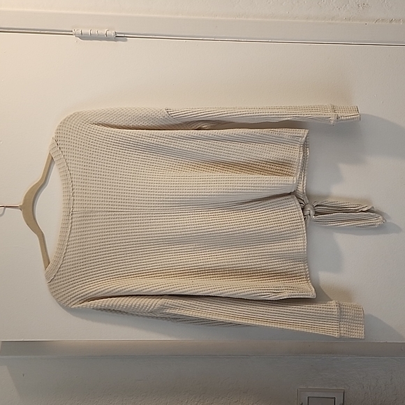 Z Supply Longsleeve Blouse - Picture 2 of 4